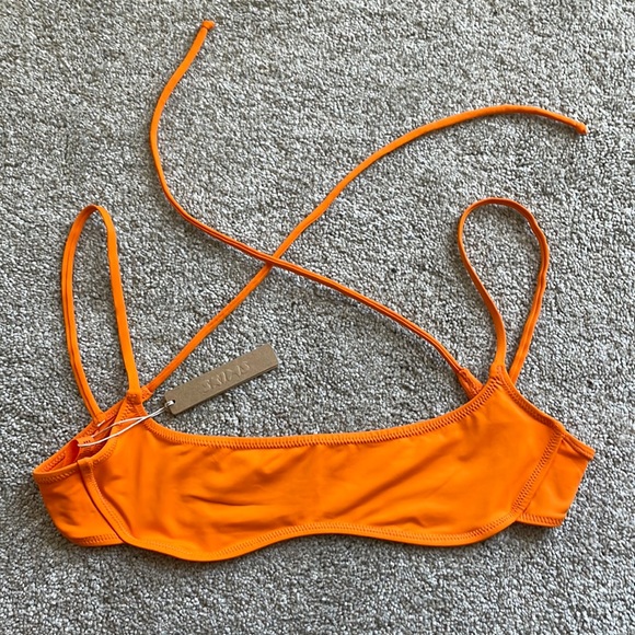 SKIMS Signature Swim Micro Scoop Bikini Top Limited Edition Orange Size Medium - Picture 4 of 5